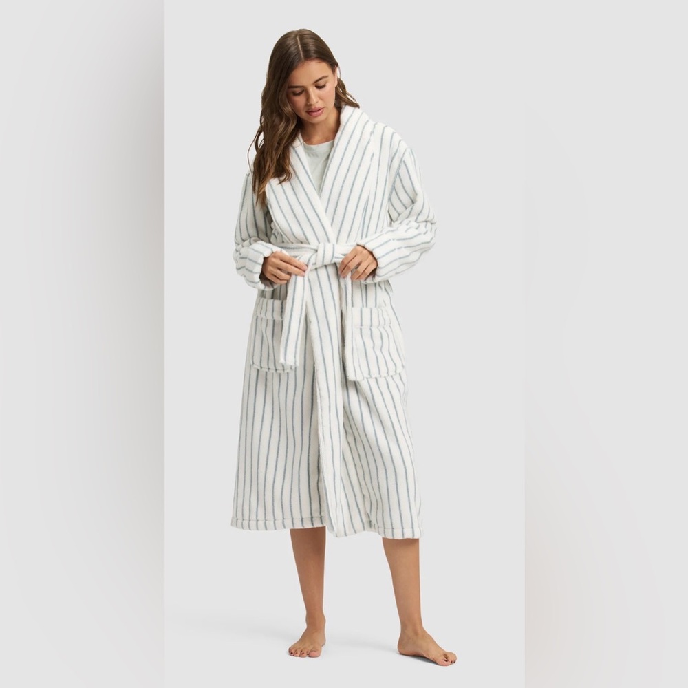 Cozy Earth Luxe Bath Robe Brook Stripe